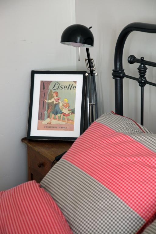 Bed and Breakfast La Bonne Ecole Les Landes-Genusson Zimmer foto
